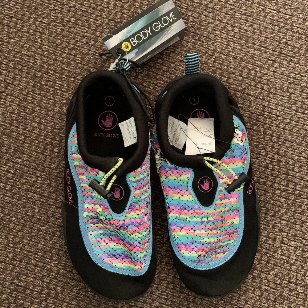 GIRLS WATER SHOES